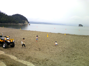 clean_beach01.jpg